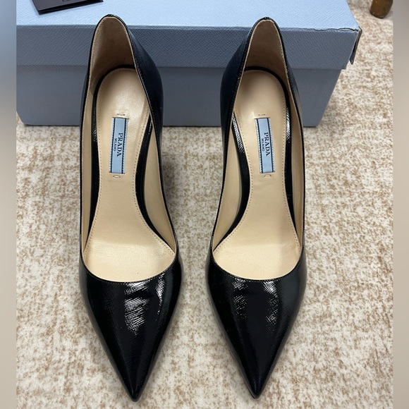 ✨PRADA Heels✨ - Picture 7 of 10
